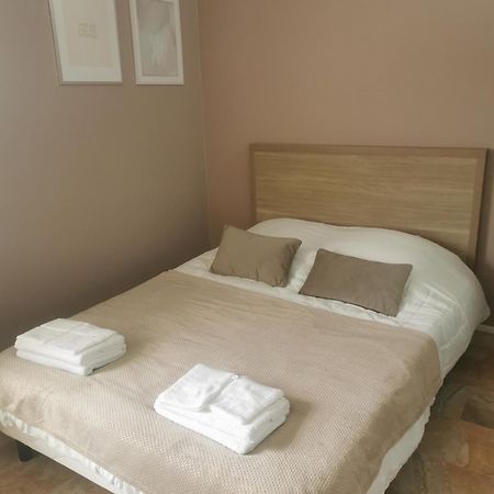 Appartement 3 , Disneyland - Parking Gratuit - Maison Des Platanes Meaux Luaran gambar